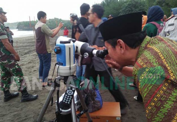 Tertutup Mendung, Hilal tak Terlihat di Pantai Serang Blitar Tertutup Mendung, Hilal tak Terlihat di Pantai Serang Blitar