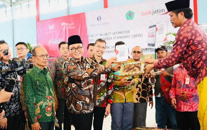 Pamekasan Launching Implementasi Pembayaran Nontunai Dengan Sistem QRIS