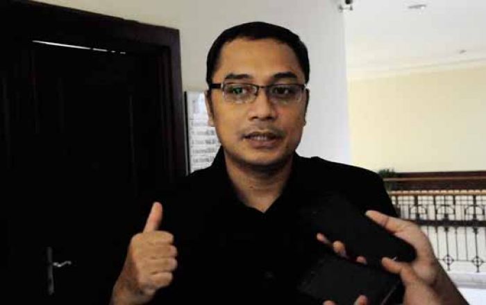 Rusak Diterjang Puting Beliung, Pemkot Tak Perbaiki Gedung SMA 22, hanya Gedung SMPN 34 dan 39 Rusak Diterjang Puting Beliung, Pemkot Tak Perbaiki Gedung SMA 22, hanya Gedung SMPN 34 dan 39