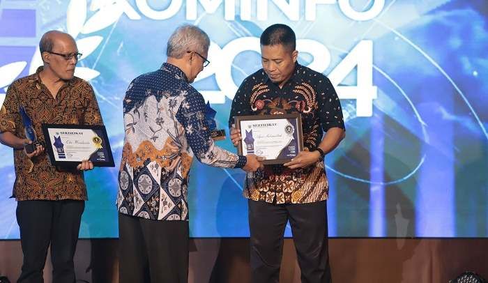 Kabiro HARIAN BANGSA Kota Batu Raih Juara 2 AJK 2024 Kategori Artikel Jurnalistik Kabiro HARIAN BANGSA Kota Batu Raih Juara 2 AJK 2024 Kategori Artikel Jurnalistik