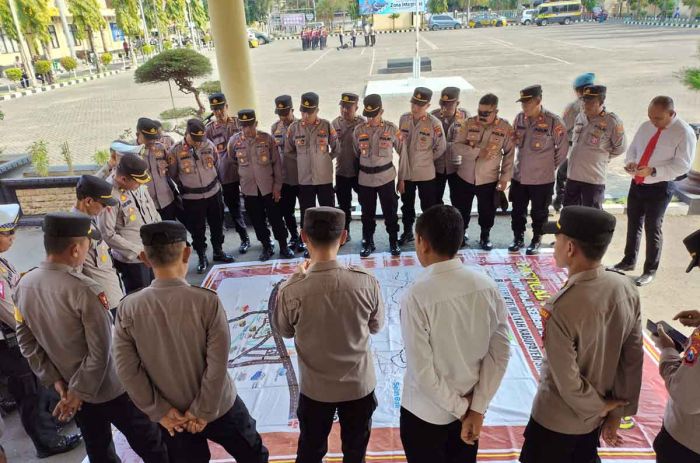 Pengundian Nomor Urut Paslon, Polres Situbondo Terjunkan 200 Personel Pengundian Nomor Urut Paslon, Polres Situbondo Terjunkan 200 Personel