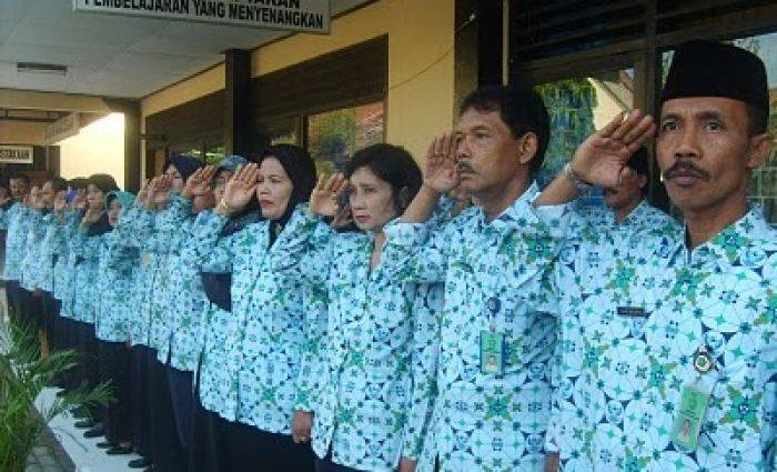 Lumajang Susun Perbub Pengembangan Profesi Guru Lumajang Susun Perbub Pengembangan Profesi Guru