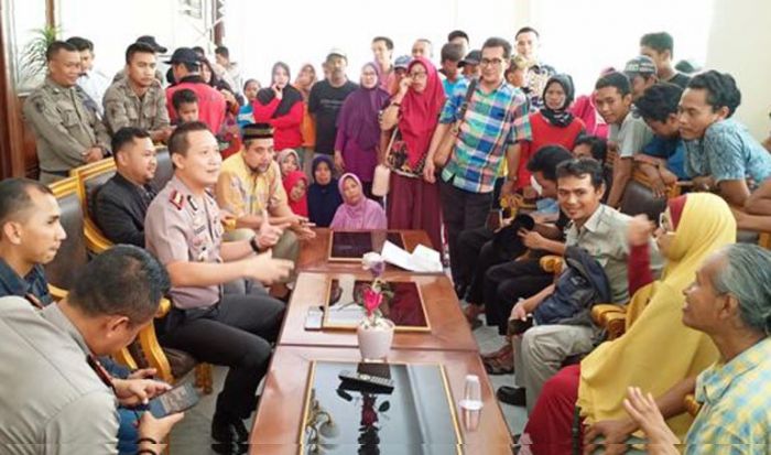 Syaikhu: Pembahasan Bongkar Muat Batu Bara di GJT Tunggu Ketua DPRD Syaikhu: Pembahasan Bongkar Muat Batu Bara di GJT Tunggu Ketua DPRD