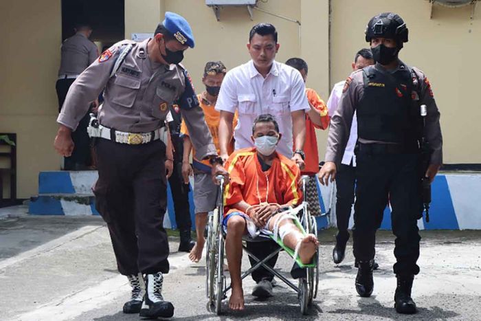 Hendak Kabur saat Ditangkap, Satu dari Dua Pelaku Curanmor di Ngawi Ditembak Polisi Hendak Kabur saat Ditangkap, Satu dari Dua Pelaku Curanmor di Ngawi Ditembak Polisi