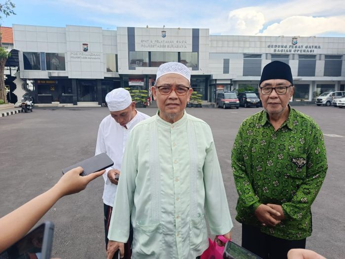 PCNU Surabaya Laporkan Oknum yang Fitnah Kiai Miftahul Achyar PCNU Surabaya Laporkan Oknum yang Fitnah Kiai Miftahul Achyar