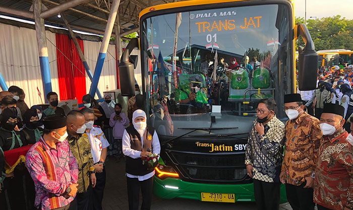 Bupati Sidoarjo Harapkan Trans Jatim Jadi Solusi Atasi Kemacetan di Surabaya Raya Bupati Sidoarjo Harapkan Trans Jatim Jadi Solusi Atasi Kemacetan di Surabaya Raya