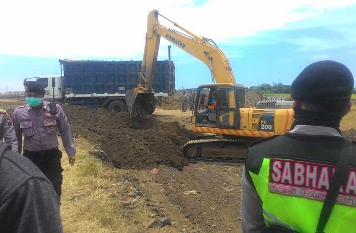 Ahli Waris Pasrah, PN Bangil Eksekusi 8 Bidang Tanah Terdampak Proyek Tol Gempol-Pasuruan Ahli Waris Pasrah, PN Bangil Eksekusi 8 Bidang Tanah Terdampak Proyek Tol Gempol-Pasuruan