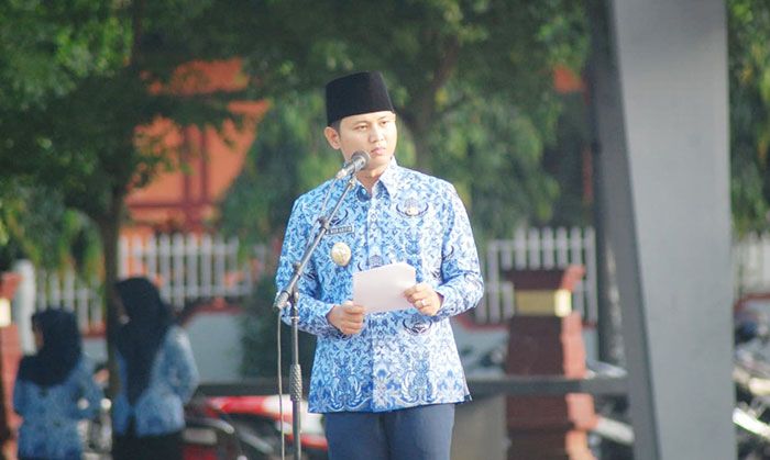 Begini Alasan Wabup Arifin Tinggalkan Podium Upacara Kenaikan Jabatan Begini Alasan Wabup Arifin Tinggalkan Podium Upacara Kenaikan Jabatan