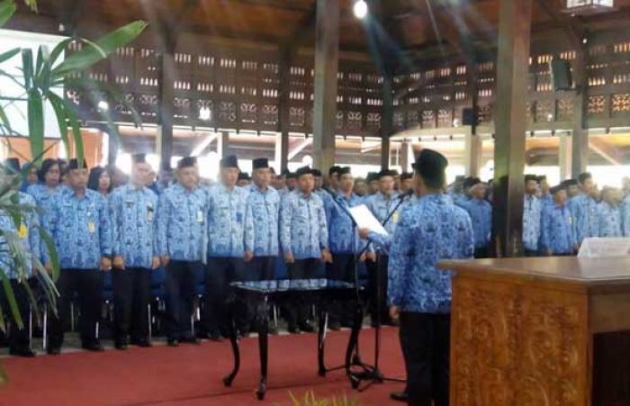 Bupati Malang Kukuhkan 693 Pengurus Unit Korpri Bupati Malang Kukuhkan 693 Pengurus Unit Korpri