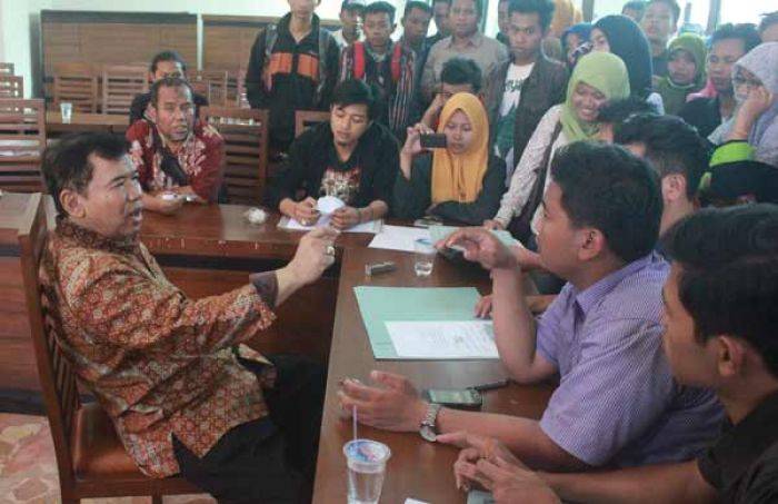 Rektor Unirow Sempat Tolak Tandatangani Surat Pengunduran Diri, Ini Alasannya Rektor Unirow Sempat Tolak Tandatangani Surat Pengunduran Diri, Ini Alasannya