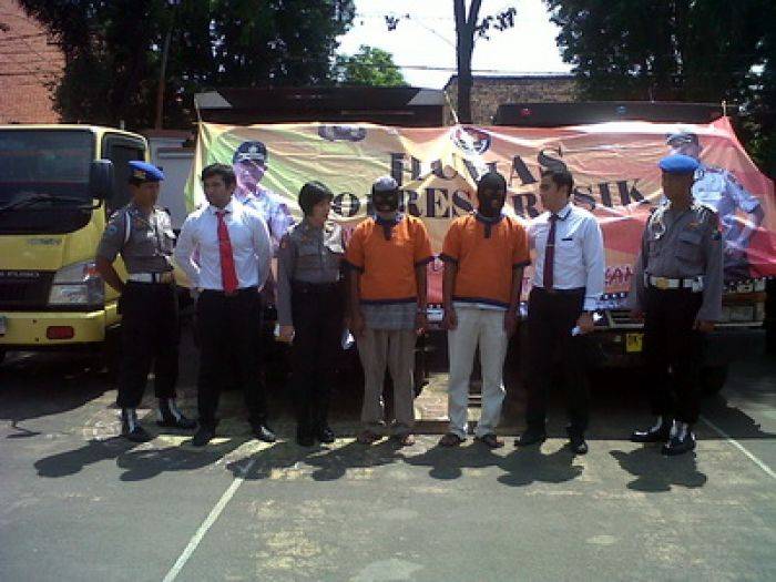 Polres Gresik Gulung Komplotan Maling Truk Lintas Provinsi Polres Gresik Gulung Komplotan Maling Truk Lintas Provinsi