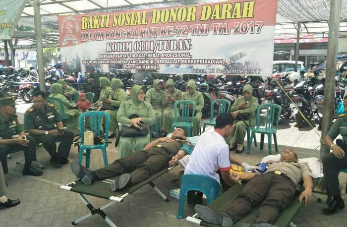 Peringati HUT TNI ke-72, Kodim 0811 Tuban Gelar Donor Darah Lintas Instansi Peringati HUT TNI ke-72, Kodim 0811 Tuban Gelar Donor Darah Lintas Instansi