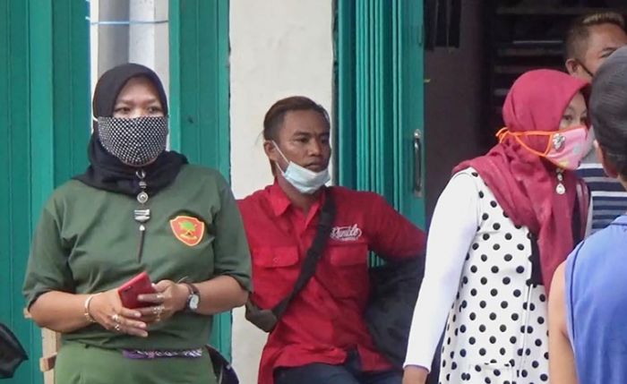 Linmas Perempuan di Jombang Gagalkan Aksi Penjambretan, Bertepatan Dengan Hari Ibu