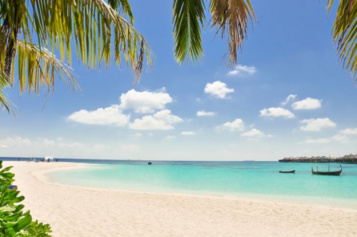 9 Pantai di Malang yang Jadi Primadona saat Liburan 9 Pantai di Malang yang Jadi Primadona saat Liburan