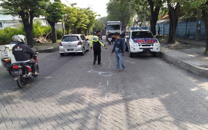 Warga Tenggilis Mejoyo Tewas Terlindas Truk Gandeng di Jalan Raya Berbek