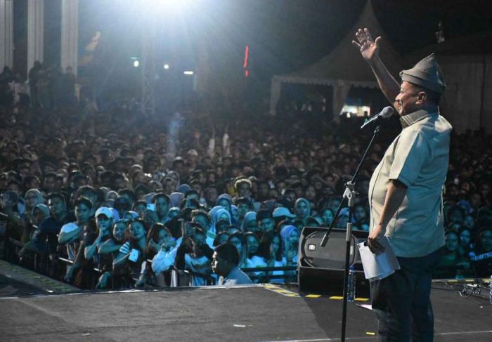 Gilga Sahid Meriahkan Penutupan Festival Kopi dan Tembakau 2024 di Situbondo Gilga Sahid Meriahkan Penutupan Festival Kopi dan Tembakau 2024 di Situbondo