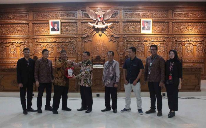 BEM FH Uniska Kunjungi DPRD Kabupaten Kediri BEM FH Uniska Kunjungi DPRD Kabupaten Kediri