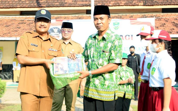 Kunjungi Sekolah Sang Timur Kota Pasuruan, Gus Ipul Ajak Hidup Rukun dan Guyub Kunjungi Sekolah Sang Timur Kota Pasuruan, Gus Ipul Ajak Hidup Rukun dan Guyub
