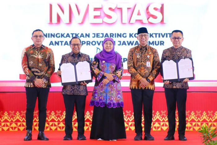 MoU KUB Bank Jatim-Bank Lampung, Gubernur Khofifah: Perkuat Konektivitas Ekonomi Antarbank Daerah MoU KUB Bank Jatim-Bank Lampung, Gubernur Khofifah: Perkuat Konektivitas Ekonomi Antarbank Daerah