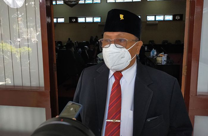 Ditemukan Kasus Covid-19 di Sekolah, Wali Kota Blitar: PTM 100 Persen Tetap Berjalan Ditemukan Kasus Covid-19 di Sekolah, Wali Kota Blitar: PTM 100 Persen Tetap Berjalan