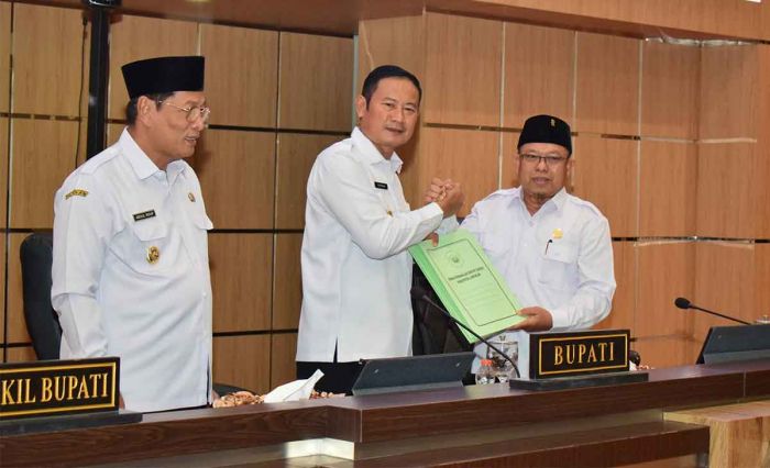 7 Fraksi DPRD Lamongan Sampaikan Pandangan Umum Atas Raperda Pertanggungjawaban APBD 2023 7 Fraksi DPRD Lamongan Sampaikan Pandangan Umum Atas Raperda Pertanggungjawaban APBD 2023
