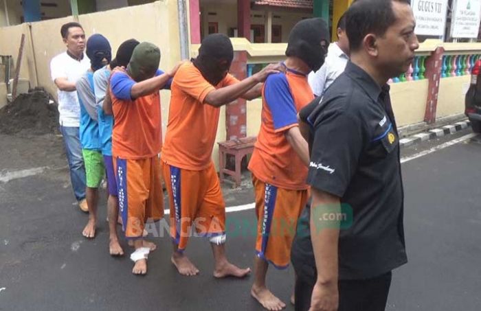 Polisi Ringkus Komplotan Pencuri Diesel di Jombang