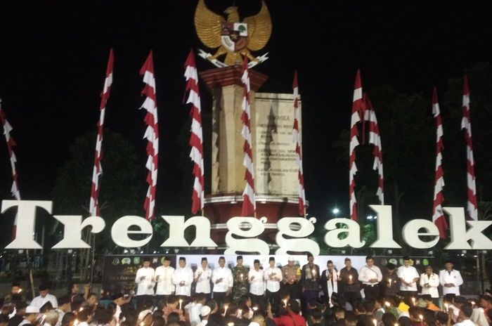 Plt Bupati Trenggalek: Jangan Buru-buru Tuduh Para Pelaku Teroris, Mereka Juga Korban Plt Bupati Trenggalek: Jangan Buru-buru Tuduh Para Pelaku Teroris, Mereka Juga Korban