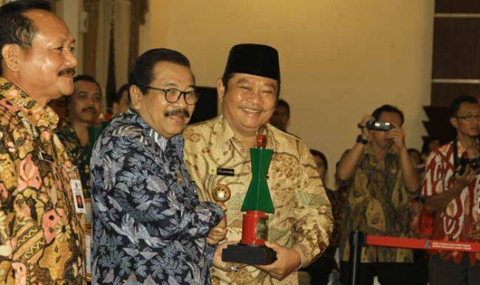Berhasil Tekan Kecelakaan Kerja, Bupati Sidoarjo Sabet Penghargaan K3 Provinsi Jatim