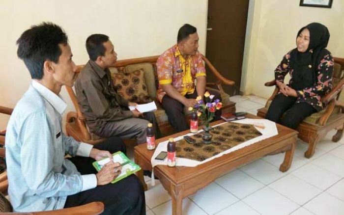 Dewan Pendidikan Sumenep Sidak ke SMPN I Gapura Selidiki Dugaan Penyalahgunaan Dana BOS Dewan Pendidikan Sumenep Sidak ke SMPN I Gapura Selidiki Dugaan Penyalahgunaan Dana BOS