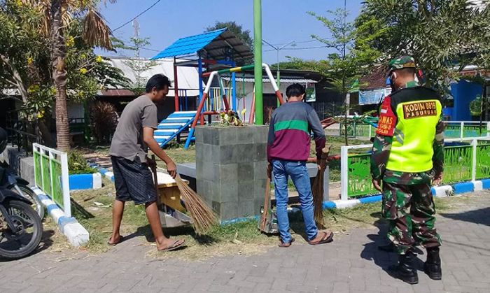 Terapkan Inpres Nomor 6, Muspika Kecamatan Rembang Gelar Operasi Masker