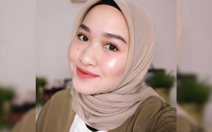 Lebaran Tinggal Hitungan Hari, Ini Tips Berhijab Bagi yang Punya Pipi Tembem Lebaran Tinggal Hitungan Hari, Ini Tips Berhijab Bagi yang Punya Pipi Tembem
