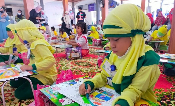 Hari Anak Nasional, KAI DAOP 8 Surabaya Gelar Lomba Dongeng Kereta Api Hari Anak Nasional, KAI DAOP 8 Surabaya Gelar Lomba Dongeng Kereta Api