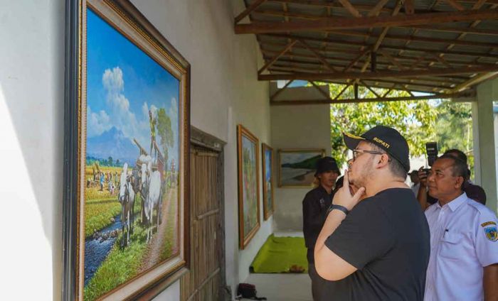 Kunjungi Sanggar Kampung Lukis Ruslan, Bupati Kediri Siap Fasilitasi Pameran Tunggal Kunjungi Sanggar Kampung Lukis Ruslan, Bupati Kediri Siap Fasilitasi Pameran Tunggal