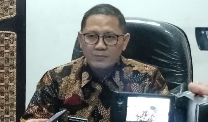 Lulus Tiga Besar, Adhi Karyono, Jumadi, dan Nurcholis Berpeluang Isi Jabatan Sekdaprov Jatim Lulus Tiga Besar, Adhi Karyono, Jumadi, dan Nurcholis Berpeluang Isi Jabatan Sekdaprov Jatim