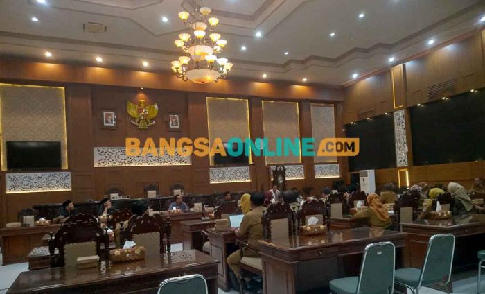 Rapat Banggar DPRD Kota Probolinggo soal Refocusing Anggaran Ditunda Rapat Banggar DPRD Kota Probolinggo soal Refocusing Anggaran Ditunda