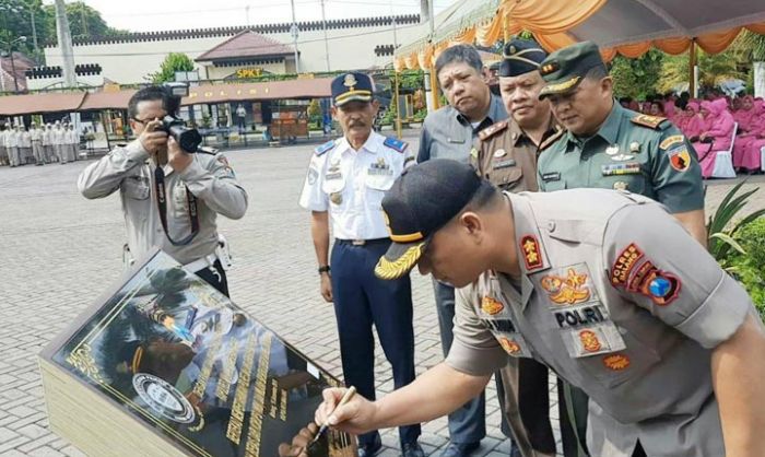 Polres Malang Gelar Apel Pencanangan Zona Integritas WBBK dan WBBM