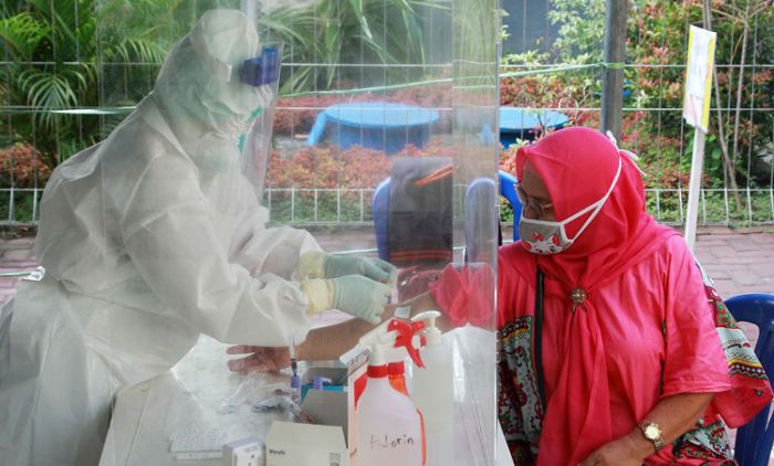 Rapid Test ke-2 untuk 10 Orang Warga Kota Kediri, Kontak Erat Pasien Positif dari Kabupaten Kediri Rapid Test ke-2 untuk 10 Orang Warga Kota Kediri, Kontak Erat Pasien Positif dari Kabupaten Kediri
