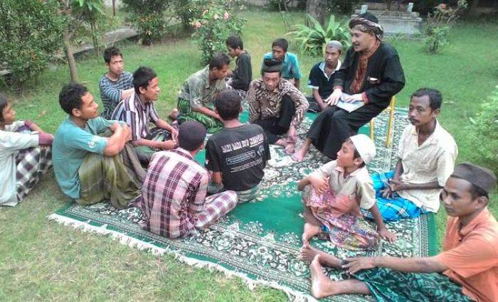 Pondok Ceweng Bojonegoro, Santrinya Orang Gila, Diterapi Pakai Bekas Air Wudhu Pondok Ceweng Bojonegoro, Santrinya Orang Gila, Diterapi Pakai Bekas Air Wudhu