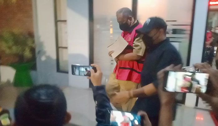 Tersandung Kasus Korupsi, Kepala Disdikbud Kota Probolinggo Ditahan Tersandung Kasus Korupsi, Kepala Disdikbud Kota Probolinggo Ditahan