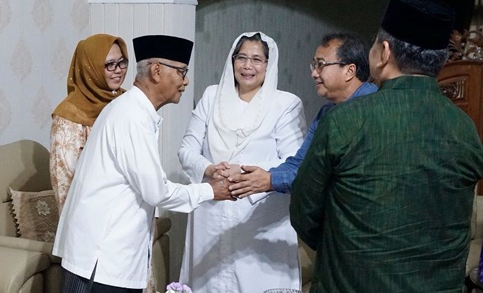 Mohon Doa dan Dukungan Lanjutkan Pembangunan, Pj Wali Kota Kediri Silaturahmi ke Ulama Mohon Doa dan Dukungan Lanjutkan Pembangunan, Pj Wali Kota Kediri Silaturahmi ke Ulama