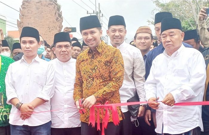 Wagub Emil Dardak Harapkan Anggota Pergunu Bisa Contoh Kehebatan Kiai Asep Wagub Emil Dardak Harapkan Anggota Pergunu Bisa Contoh Kehebatan Kiai Asep