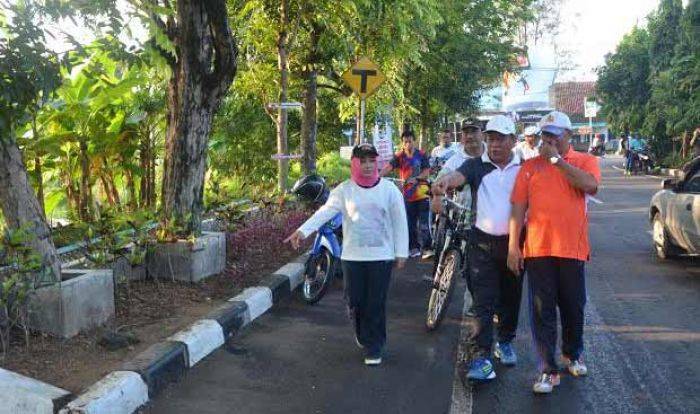 Drainase Buruk, Jalan dan Taman Lamongan jadi Sorotan Bupati Fadeli Drainase Buruk, Jalan dan Taman Lamongan jadi Sorotan Bupati Fadeli