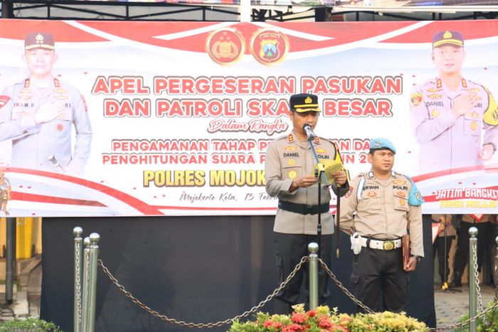 Polres Mojokerto Kota Kerahkan 422 Personel untuk Pengamanan Pemilu 2024 Polres Mojokerto Kota Kerahkan 422 Personel untuk Pengamanan Pemilu 2024