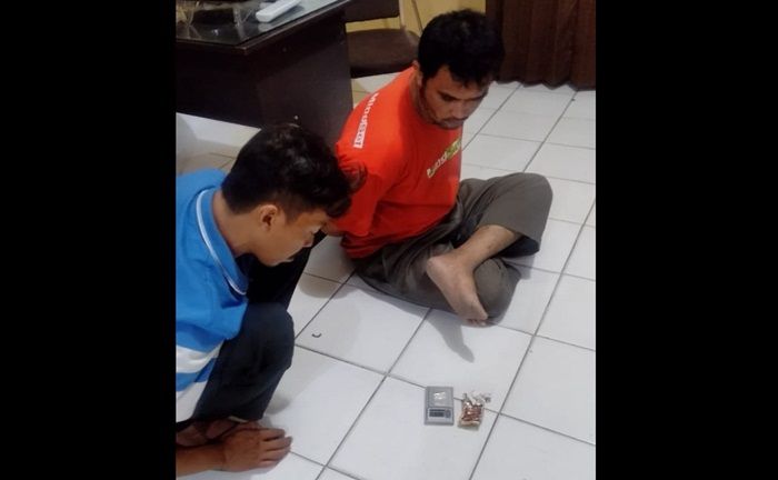 Simpan Sabu Dalam Bungkus Rokok, Warga Pasuruan Ditangkap di Puspa Agro Simpan Sabu Dalam Bungkus Rokok, Warga Pasuruan Ditangkap di Puspa Agro