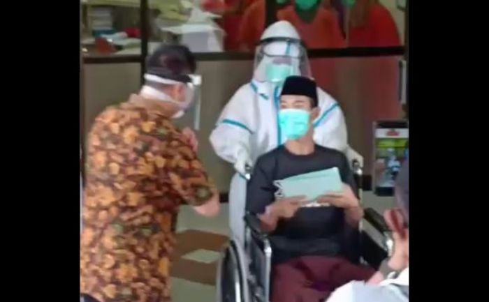 Dinyatakan Sembuh Lalu Dipulangkan, Pasien Covid-19 Bangkalan Meninggal, Muhyi: Penuh Keganjilan Dinyatakan Sembuh Lalu Dipulangkan, Pasien Covid-19 Bangkalan Meninggal, Muhyi: Penuh Keganjilan