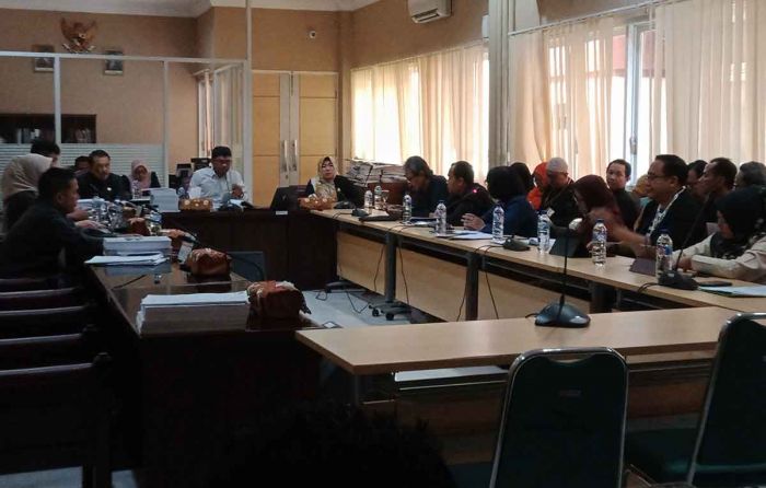 Komisi II DPRD Kota Probolinggo Rekomendasikan Timsus soal Tambak Milik DLH Komisi II DPRD Kota Probolinggo Rekomendasikan Timsus soal Tambak Milik DLH
