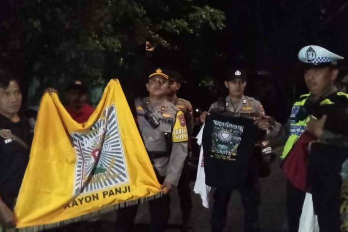 Tepat Pengesahan Anggota Baru PSHT di Surabaya, Polsek Tambaksari Amankan 27 Oknum Perguruan Silat Tepat Pengesahan Anggota Baru PSHT di Surabaya, Polsek Tambaksari Amankan 27 Oknum Perguruan Silat