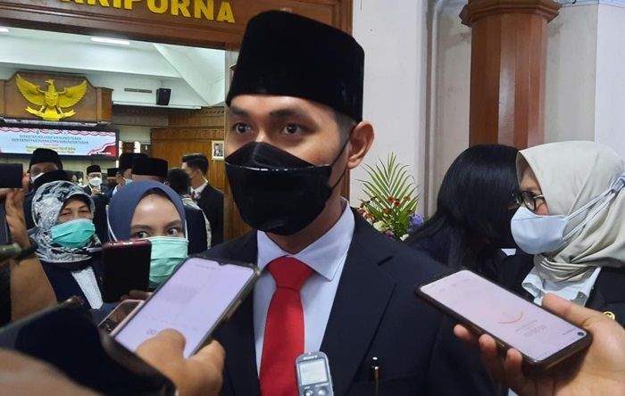 Masuk PPKM Level 1, Bupati Tuban Minta Masyarakat Tetap Jalankan Prokes Ketat Masuk PPKM Level 1, Bupati Tuban Minta Masyarakat Tetap Jalankan Prokes Ketat