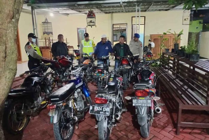 Jelang Nataru, Polisi di Ngawi Razia Knalpot Brong, 9 Motor Diamankan