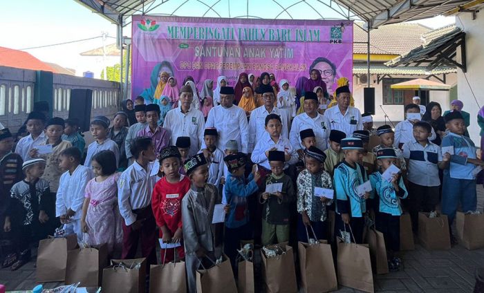 Hadiri Peringatan Tahun Baru Hijriyah DPC PB Bangkalan, Syafiuddin Beri Motivasi Anak-Anak Yatim Hadiri Peringatan Tahun Baru Hijriyah DPC PB Bangkalan, Syafiuddin Beri Motivasi Anak-Anak Yatim